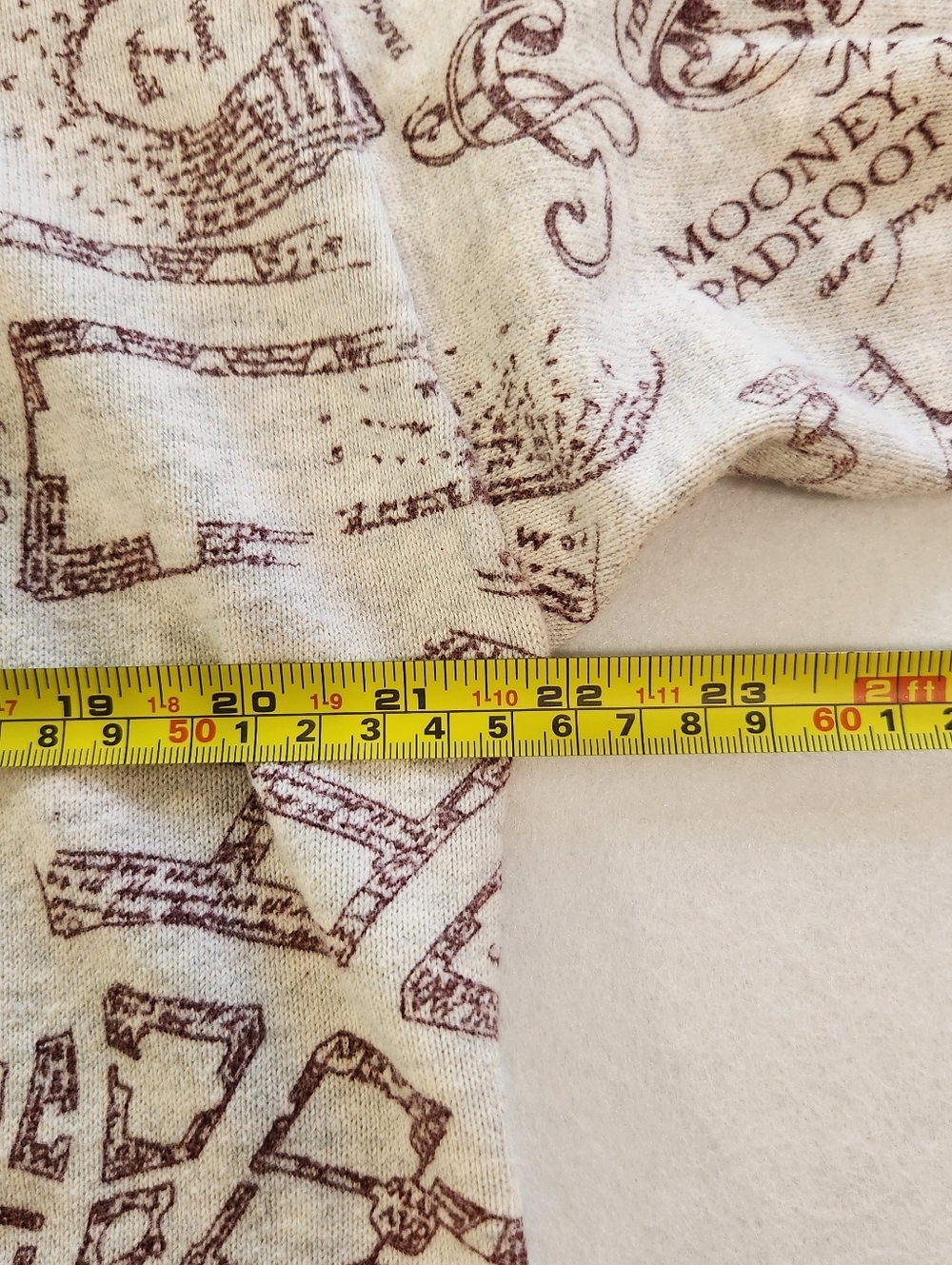 Hot Topic Harry Potter Cream and Brown Graphic Open-Front Cardigan Size Medium - Picture 6 of 8